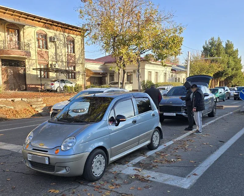 Accident with PORSCHE CAYENNE and MATIZ